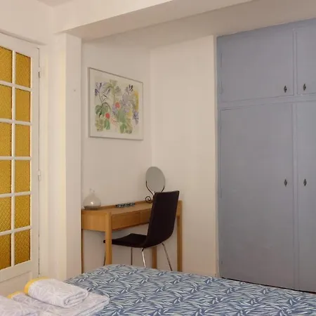 Historic Old Town Apartamento Nice