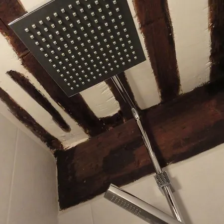 Historic Old Town Apartamento *